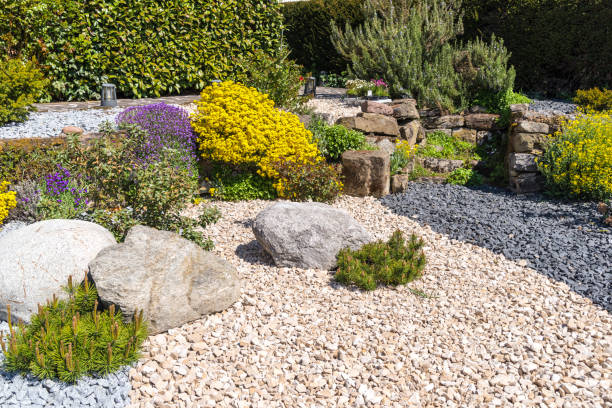 Pierres de décoration pour jardin : graves concassées, graviers